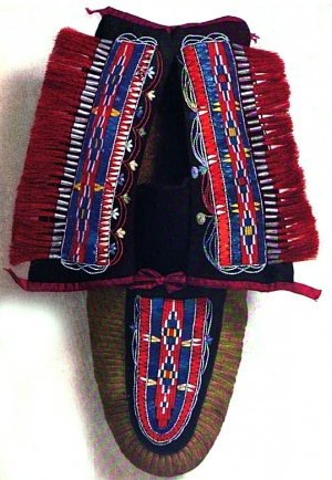 North American (Huron) mocassin with quillwork.