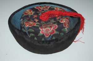 Layman&#039;s hat from Tibet, c. 1900.