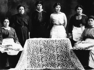 Women of the Indian Oneida tribe, Wisconsin, USA, showing their lace products.