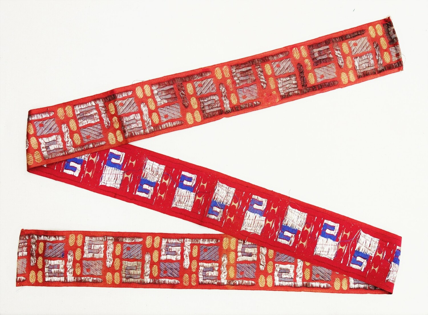 Band sample, early 20th century (TRC 2003.0205).