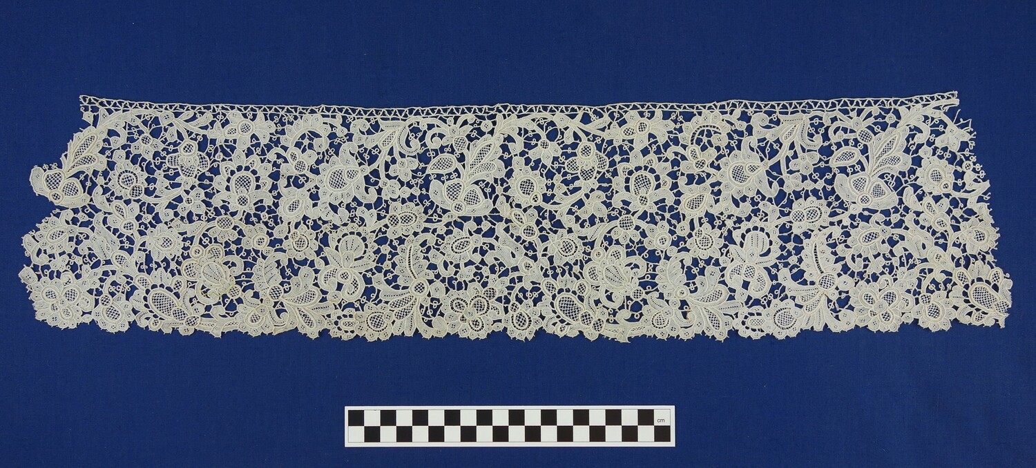 Sample of needle lace, the Netherlands, 20th century (TRC 2007.0559).