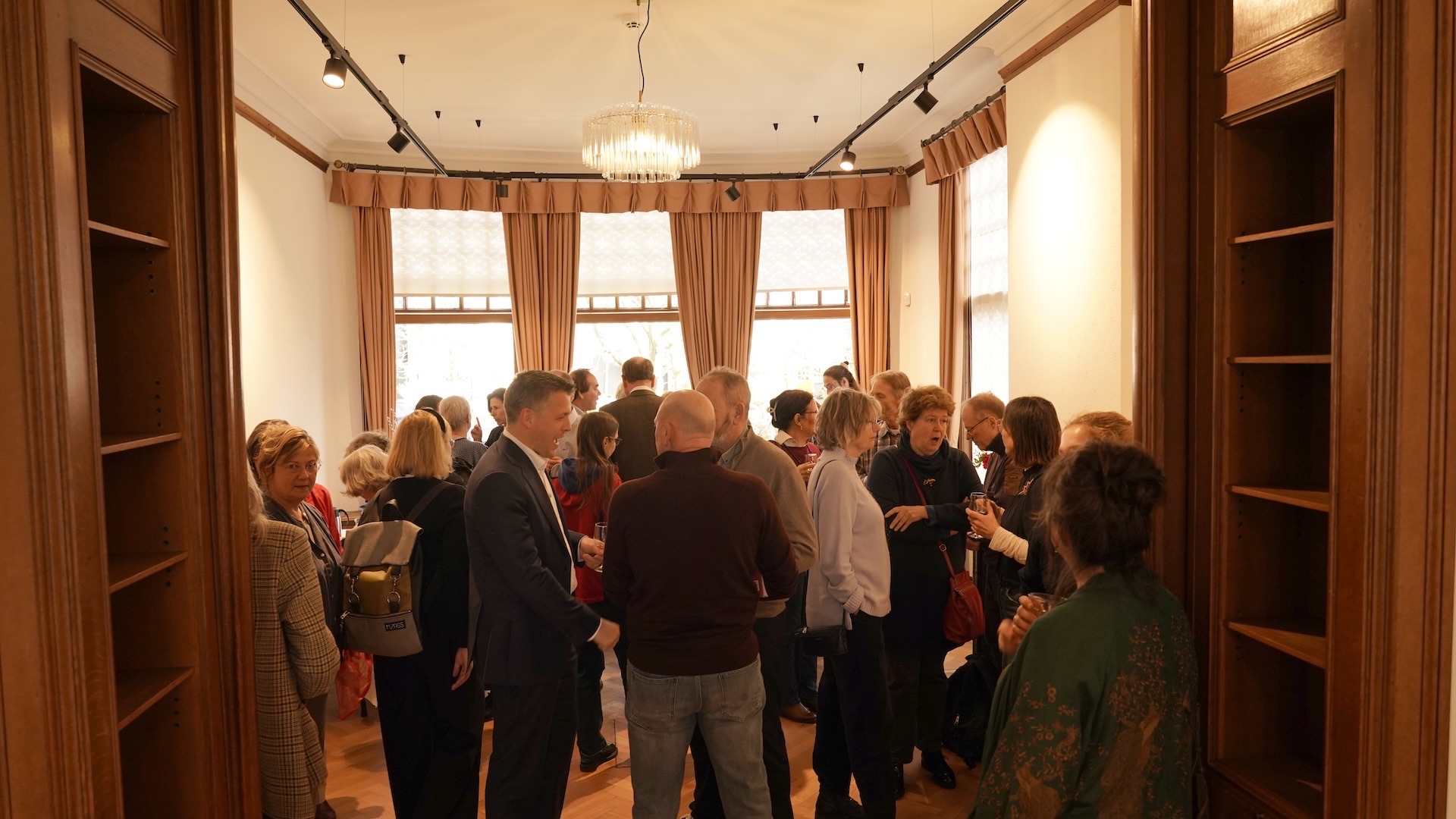 The reception after the presentation of the book. Copyright Joost Kolkman.