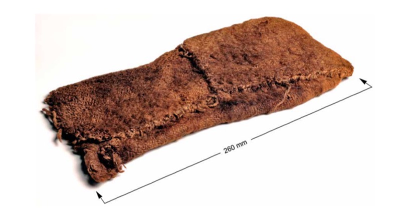Figure 3: The oldest glove found in the Netherlands, dating to 800 AD (Willemsen, p. 5).