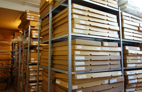 The depot at the TRC in Leiden, with some 35,000 textiles and accessories from all over the world. Photograph: Quiltersgilde.